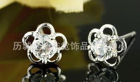 專業生產批發銷售925純銀吊墜 — 度厚銀防氧化處理，做工精細