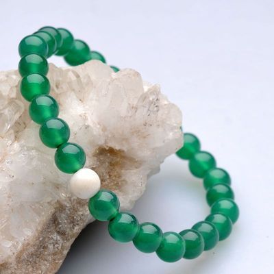【廠家清倉】東海縣盛飾珠寶綠瑪瑙間白硨磲手鏈 天然饋贈(zèng)，歲末珍藏